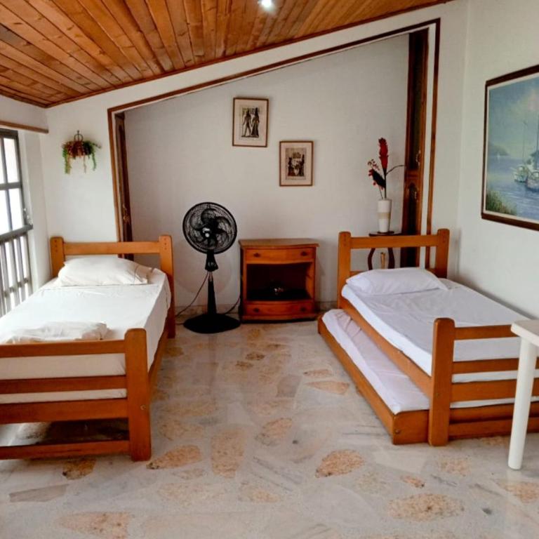 Villa Cecilia girardot - Casa de 4 dormitorios - 14