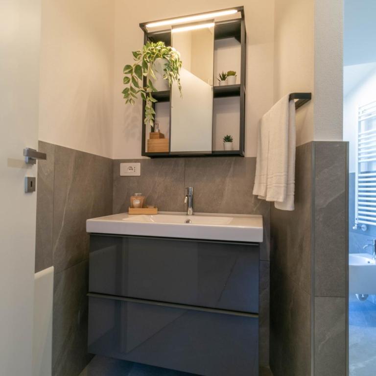Mamma Ciccia - modern apt in the historic centre - Appartamento con 2 Camere da Letto - 10