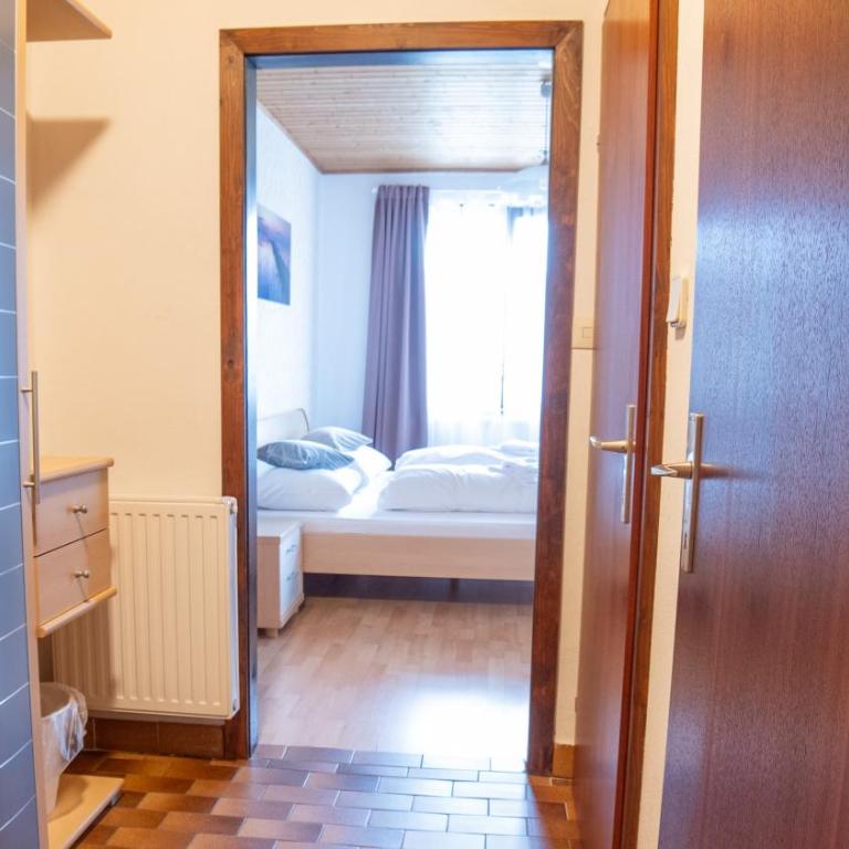 Keutschacherhof - Doppelzimmer mit Poolblick - 4
