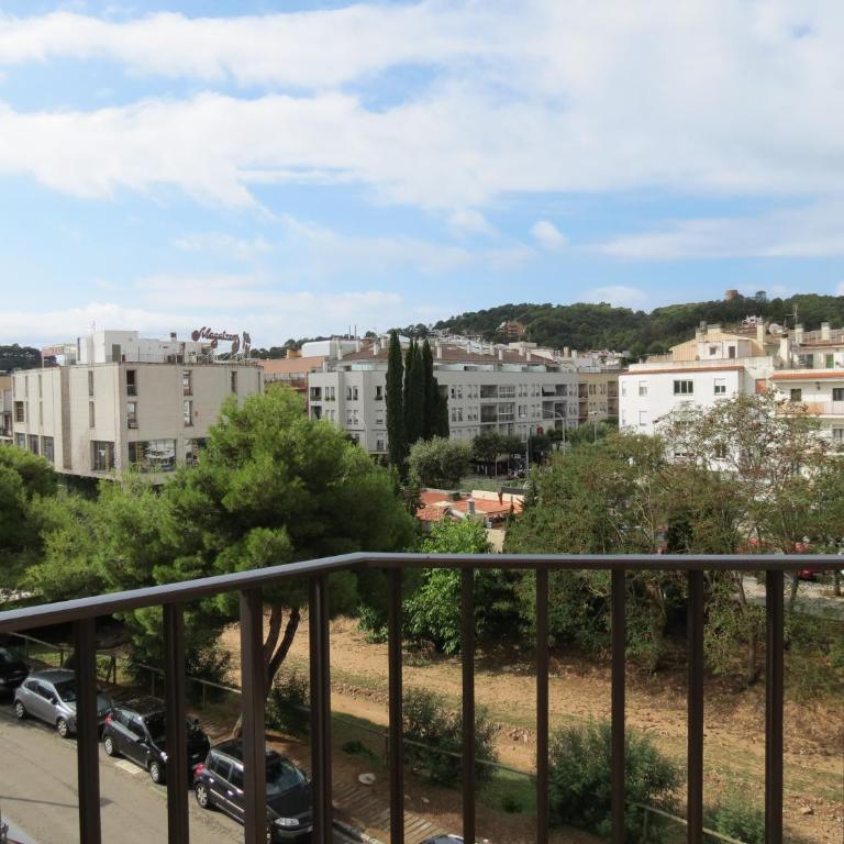 Estudio un solo ambiente céntrico muy cerca de la playa con piscina y terraza - Estudio con vistas a la piscina - 9