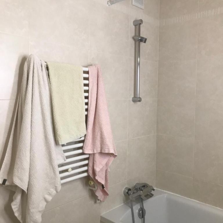 2 pièces lumineux et calme à Paris - Appartement 1 Chambre - 3