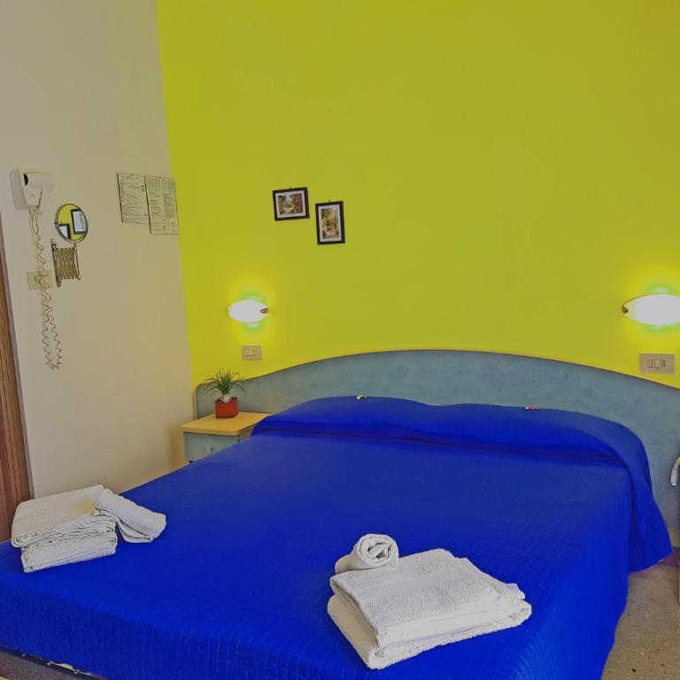 Hotel Villa Ersilia Rimini B&B - Camera Matrimoniale/Doppia con Letti Singoli - 6
