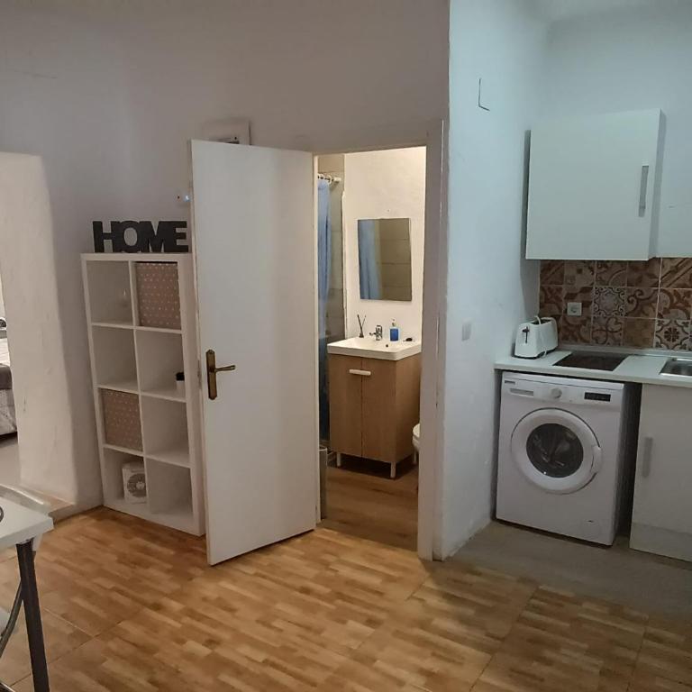 Apartamentos La Campana 1 - Apartamento de 1 dormitorio - 16