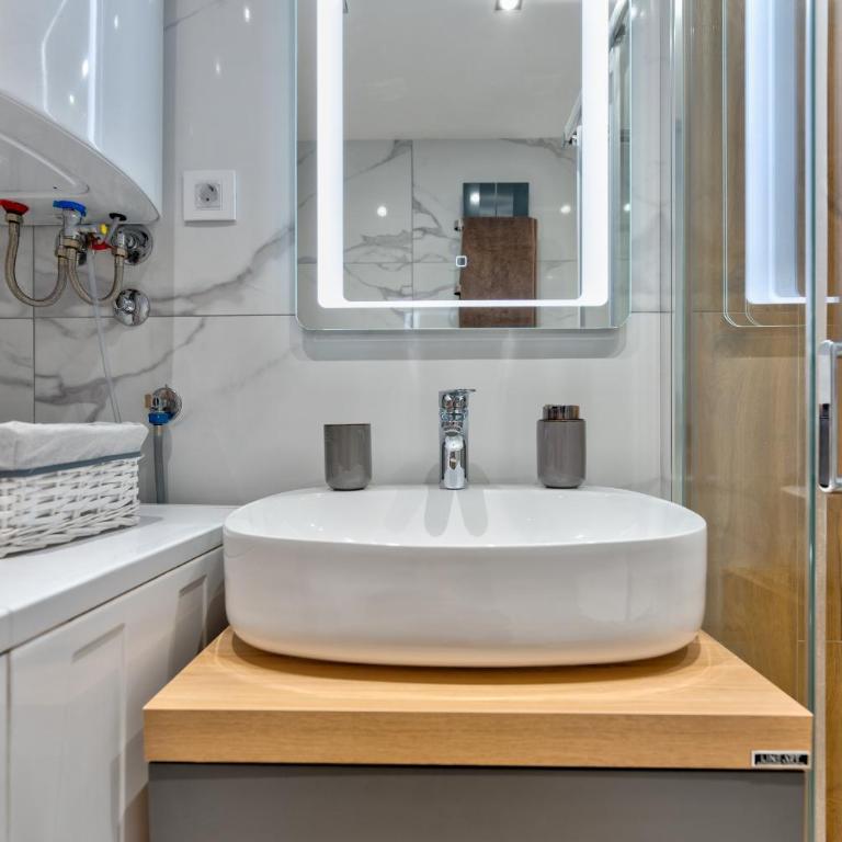 Mount Inn Nadica - Apartman sa 1 Spavaćom Sobom - 8