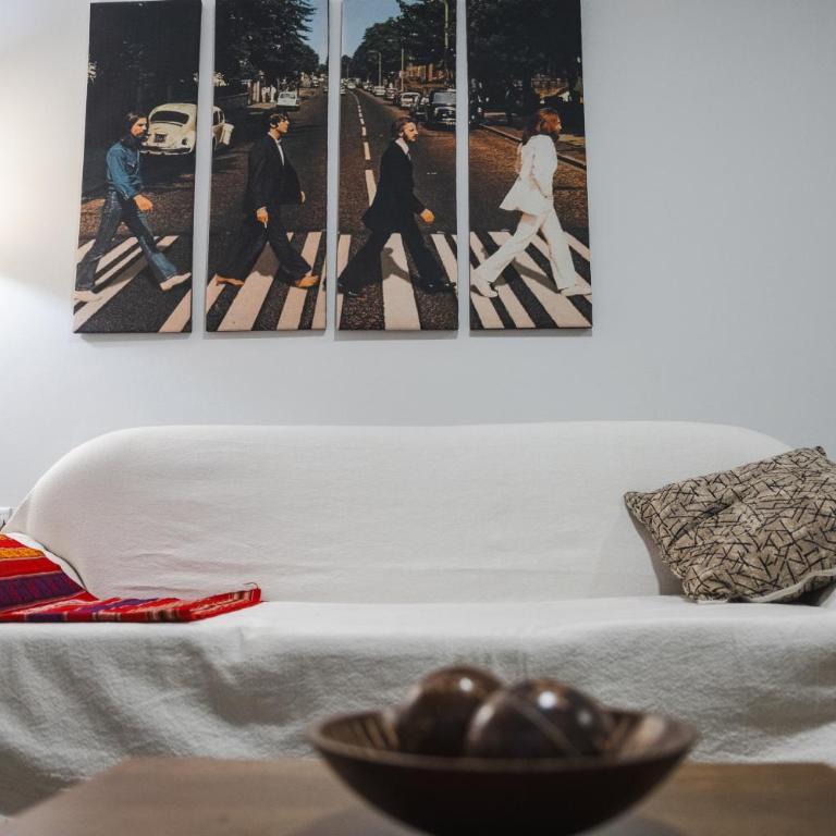 Dpto. Zona Residencial - Céntrico - c/cochera - Two-Bedroom Apartment - 12