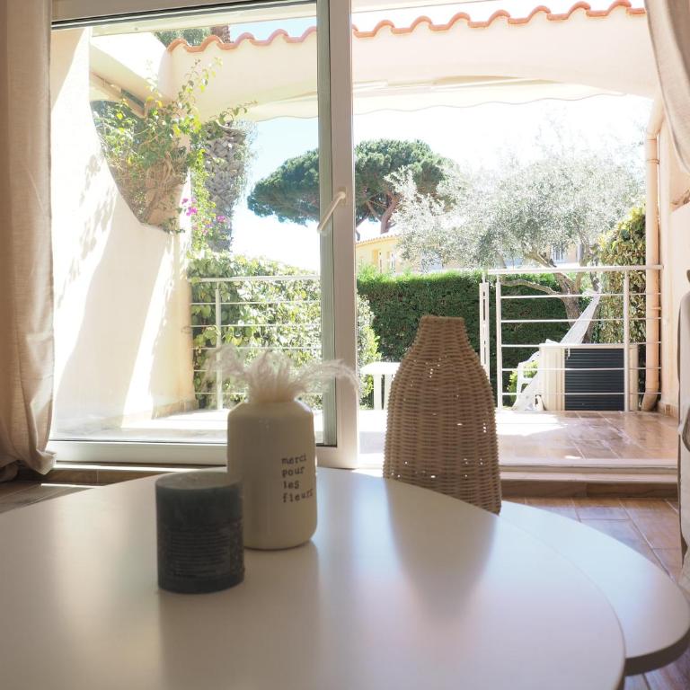 Grain de sable, classé 3 étoiles , les pieds dans l'eau - Three-Bedroom Apartment - 11