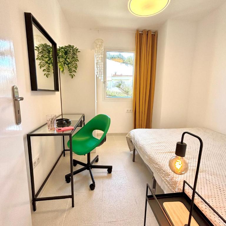 Sunny terraced flat in Corralejo center - Three-Bedroom Apartment - 21