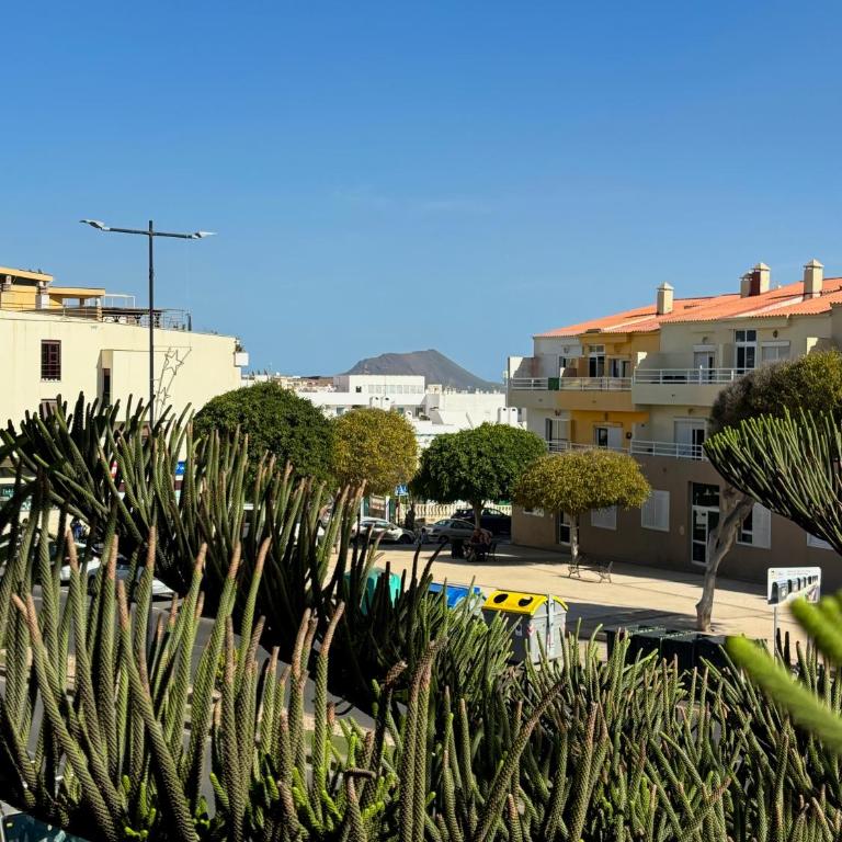 Sunny terraced flat in Corralejo center - Three-Bedroom Apartment - 28