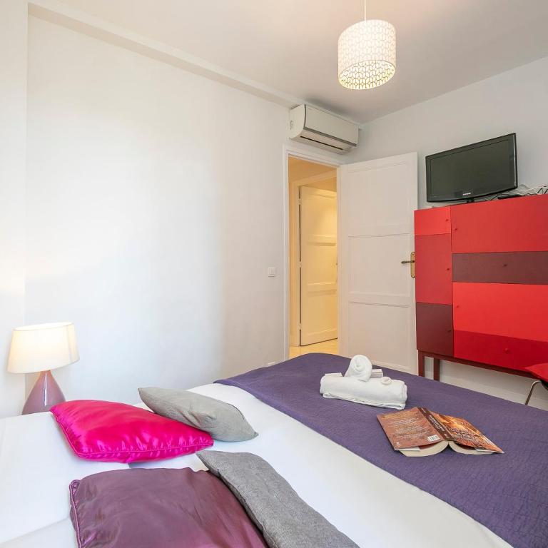 Appartement Picasso - Old Town Antibes - Happy Rentals - Apartamento con ducha - 16