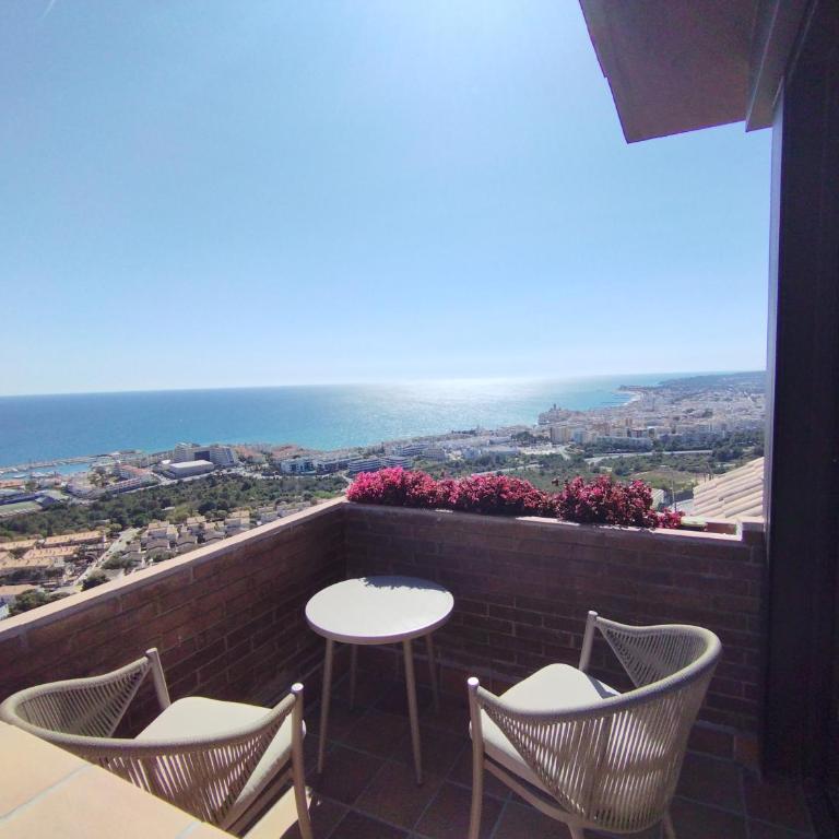 Sitges Spaces Sea View Villa- 6 Bedrooms, 5 bathrooms, 2 private pools, Near center - Villa con piscina privada - 43