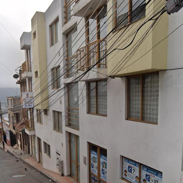 aparta estudio independiente centro Tunja - Apartamento de 1 dormitorio - 12