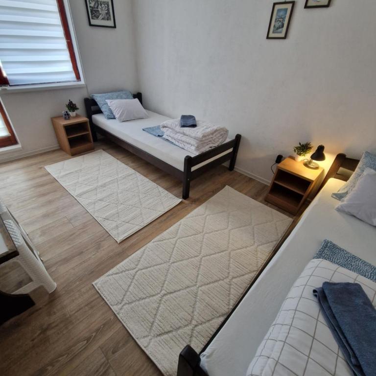 Visit Dreznica - Canyon Retreat - Twin Room with Lake View - 7