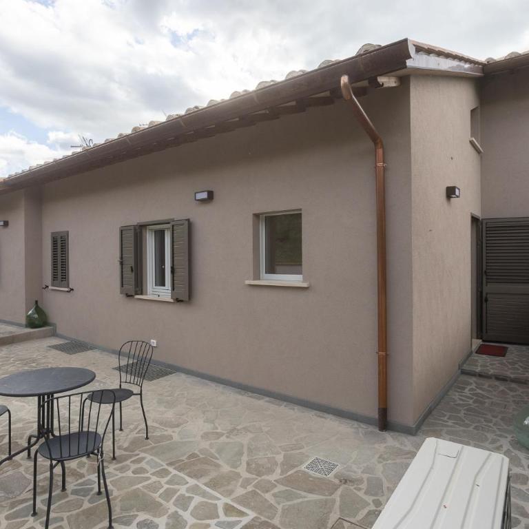 Lombardi Rita - Colle S. Martino - Appartamento con 2 Camere da Letto e Patio - Su 2 Livelli - 11