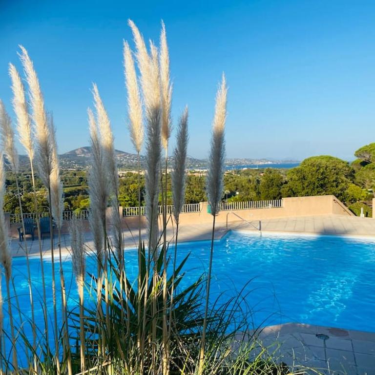 La Maison Soleil overlooking the Bay of St Tropez - Casa con 2 Camere da Letto - 1
