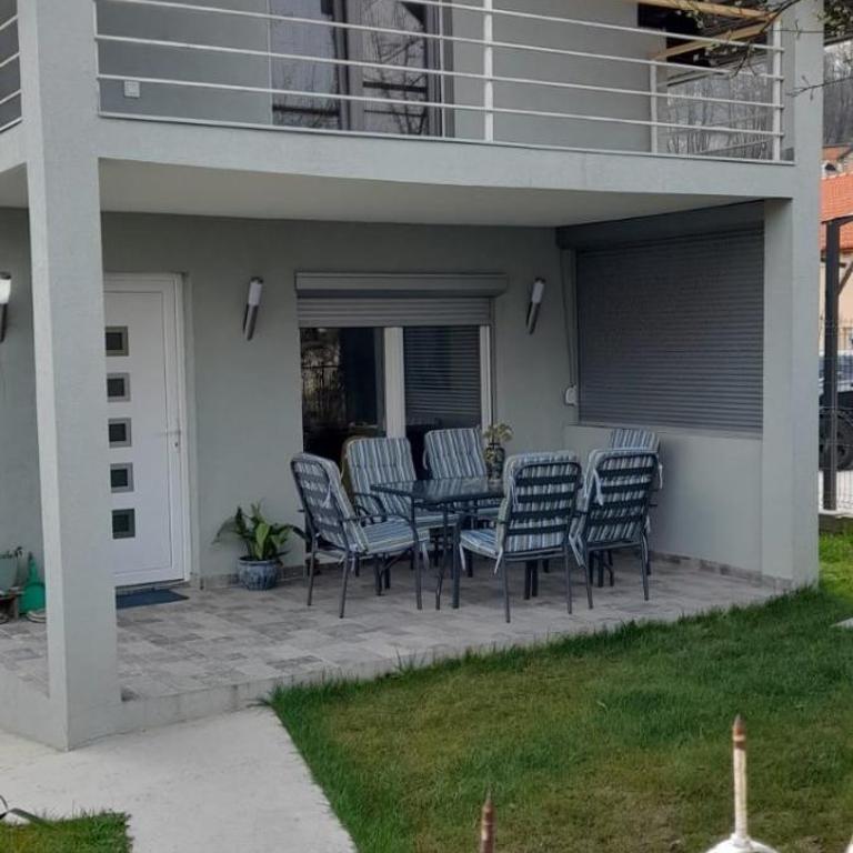 Ravne weekend house - Kuća sa 2 Spavaće Sobe - 1