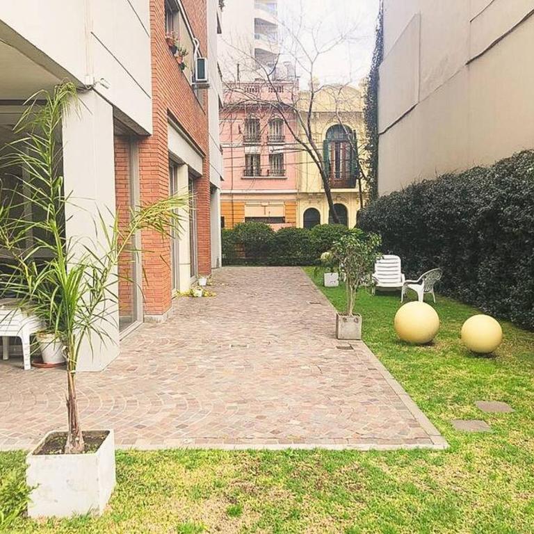 3 ambientes, 2 baños completos, Seguridad 24hs - Apartamento de 2 dormitorios - 21