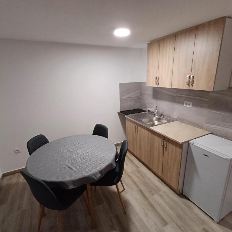 MD 2 - One-Bedroom Apartment - 11