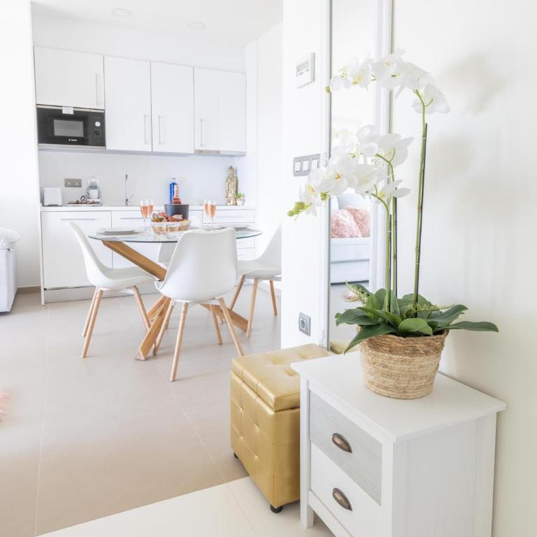 Intempo Luxury Sky Resort and Spa by Kitti - Two-Bedroom Apartment - 11