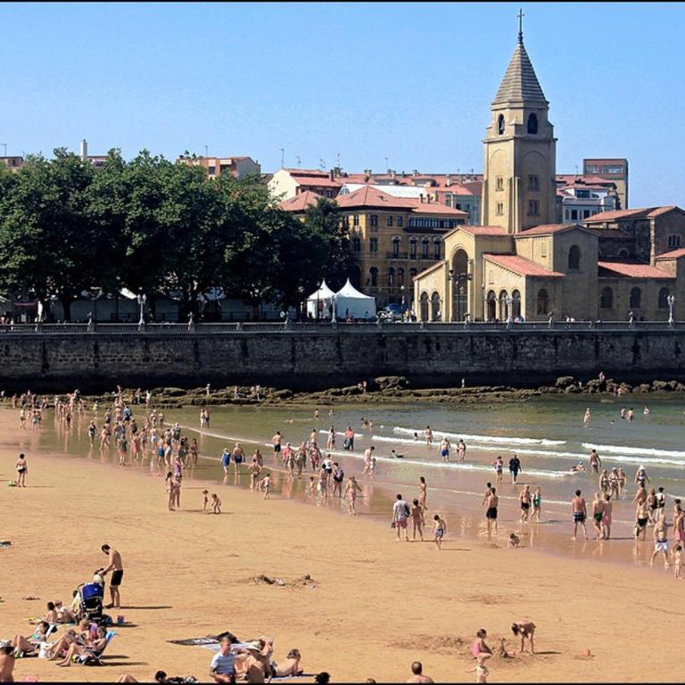 CENTRO GIJON CABRALES 31 - Apartamento de 3 dormitorios - 47