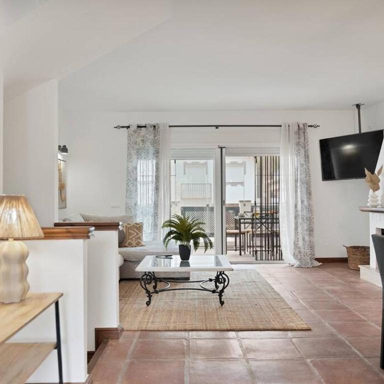 Adosado con solarium y piscina en Marbella Este - VISTAMAR 16 - Apartamento de 3 dormitorios - 15