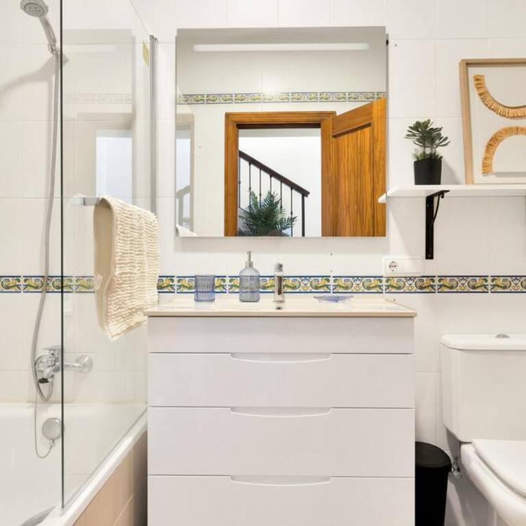 Adosado con solarium y piscina en Marbella Este - VISTAMAR 16 - Apartamento de 3 dormitorios - 17