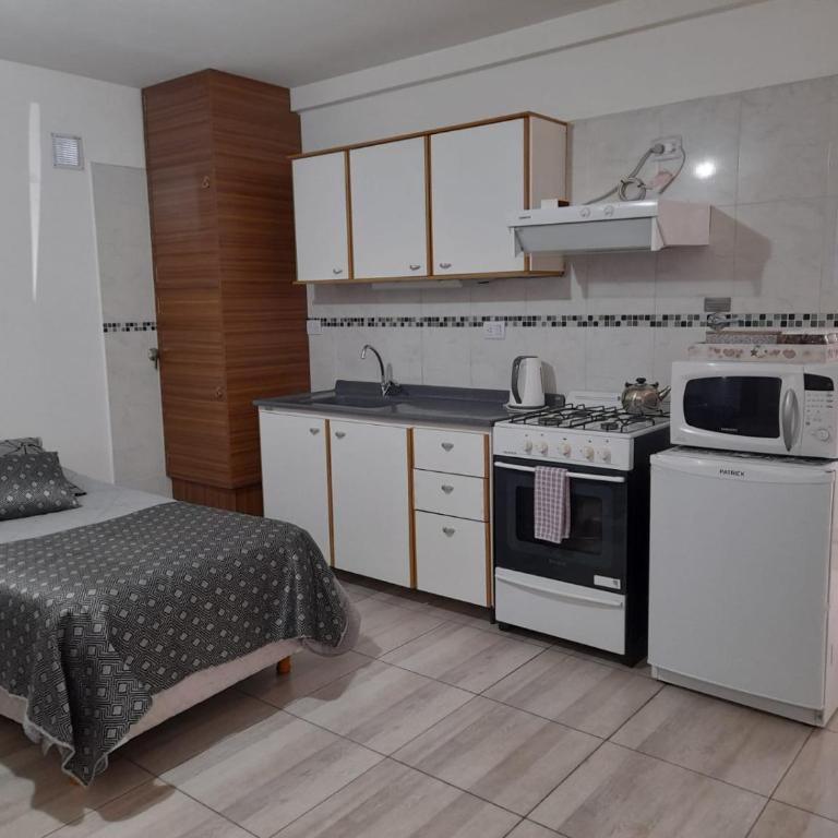 Monseñor Fagnano 592 "6" - Apartamento - 24