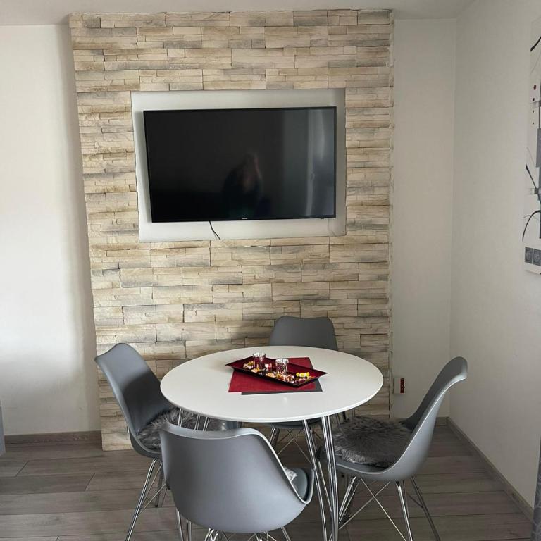 Modern Apartment - Apartamento con balcón - 5