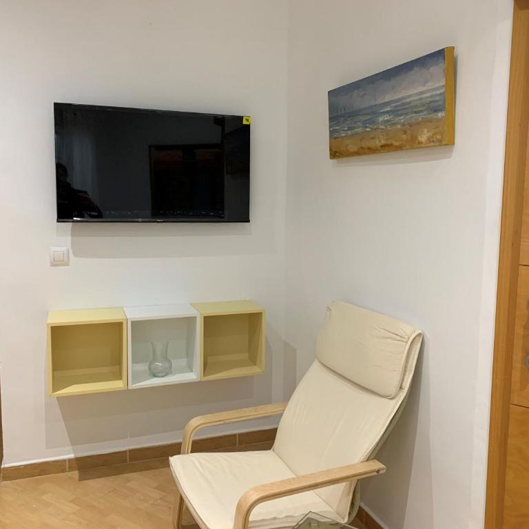 Bonito, tranquilo y fresco apartamento en Nervión. - Apartamento de 1 dormitorio - 3