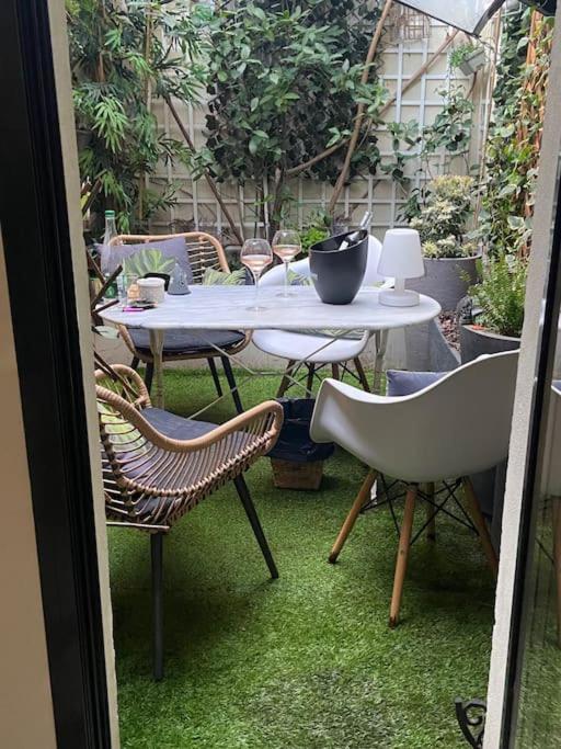 Maison-Atelier 3bd et 3ba avec patio fleuri au pied de Montmartre - Appartement 3 Chambres - 26