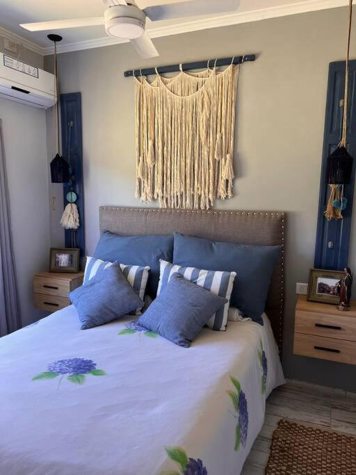 El Descanso! - Three-Bedroom House - 33