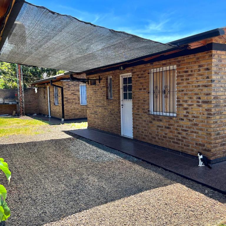 Hospedaje Arroyito - Casa de 2 dormitorios - 2