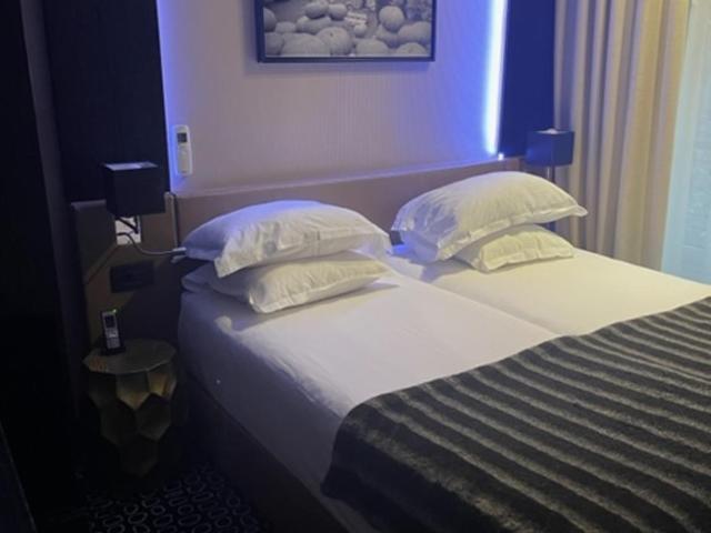 Hôtel Elysées Paris - Chambre Simple Deluxe - 2