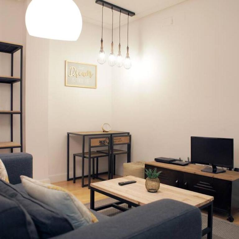 Cozy 2 bedrooms apartment in Chamberi (A.M) - Two-Bedroom Apartment - 16