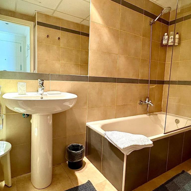 Esmeralda Suite Calpe Apartamento con Vista al Mediterráneo y Parking - Apartamento de 1 dormitorio - 9
