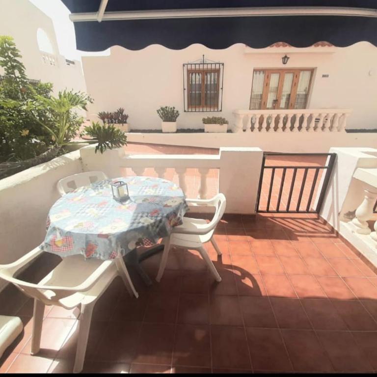 Apartment In Los Cristianos with pool in Port Royal - Apartamento de 1 dormitorio - 3