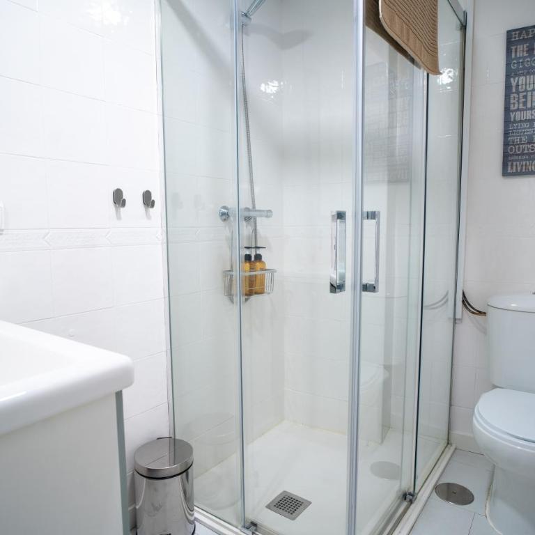 Apartamento en el corazón de Granada - Cochera - One-Bedroom Apartment - 12