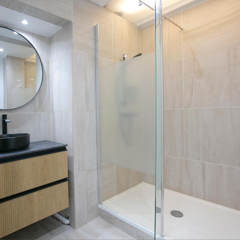 Majestic & Idyllic Parisian Flat - Champs-Elysées - Appartement 1 Chambre - 12