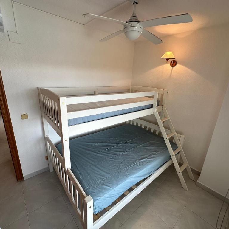 BA12-2, Gran apartamento con terraza muy cerca de - Three-Bedroom Apartment - 20