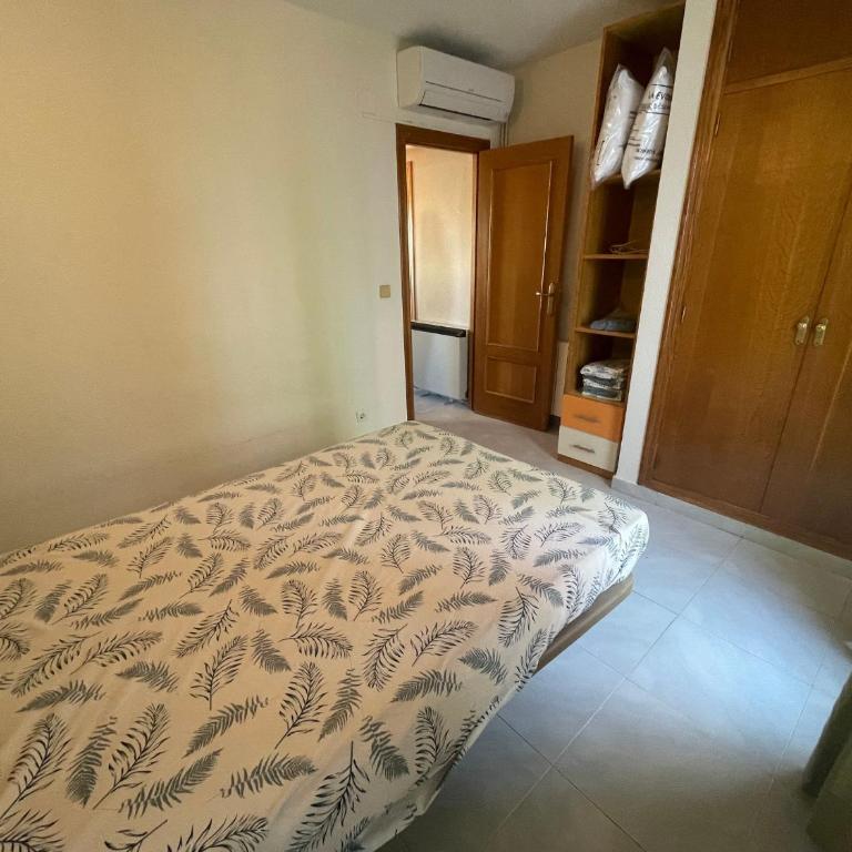 BA12-2, Gran apartamento con terraza muy cerca de - Three-Bedroom Apartment - 24