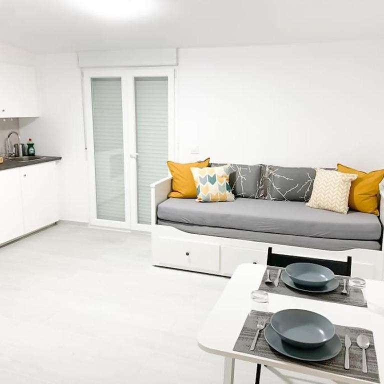 Estudio Con Terraza En La Playa - Apartamento de 1 dormitorio - 1