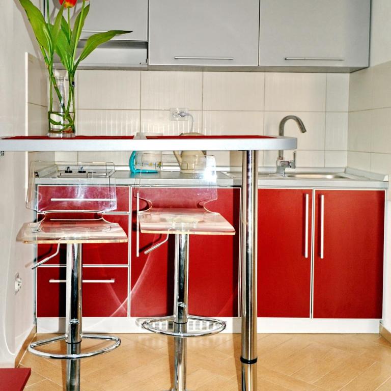 Apartments Kriva Ulica - Studio with Terrace - 2