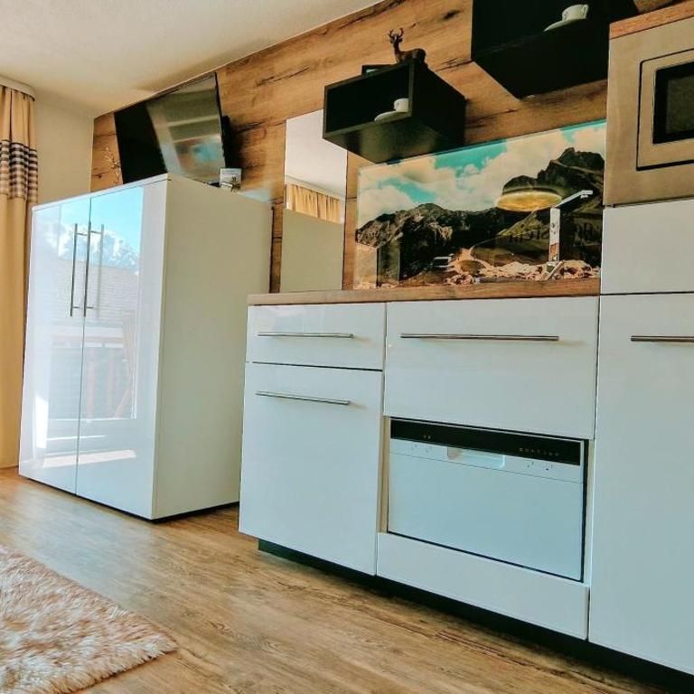 Ferienwohnungen Wolf- Studio Zimmer mit Bergblick - Apartment - 9