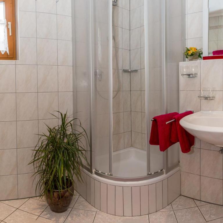 KREUZHOF Seefeld - Apartment mit 2 Schlafzimmern und Balkon - 8