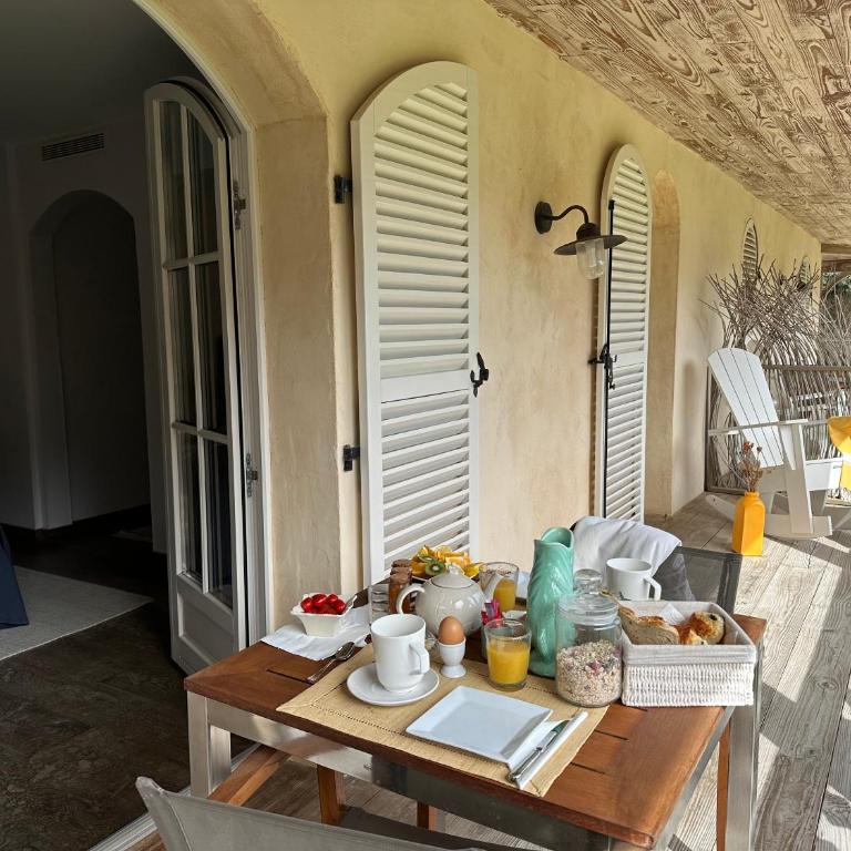 Le Clos des Sept Palmiers - Chambre Double Deluxe avec Terrasse - Vue sur Mer - 8