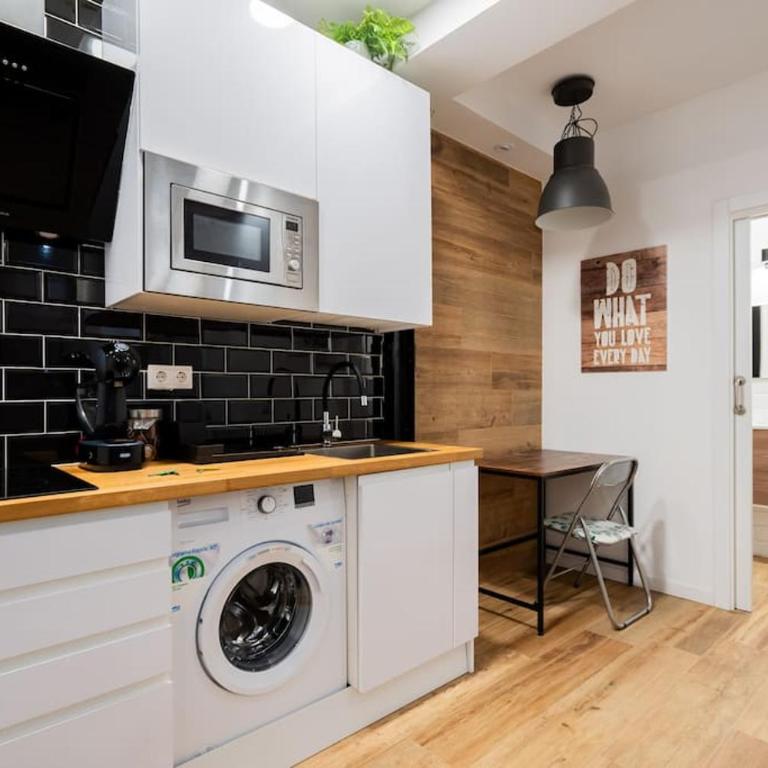 Stylish 1 bedroom apartment in Barrio Salamanca (Pardinas) - Apartamento de 1 dormitorio - 2