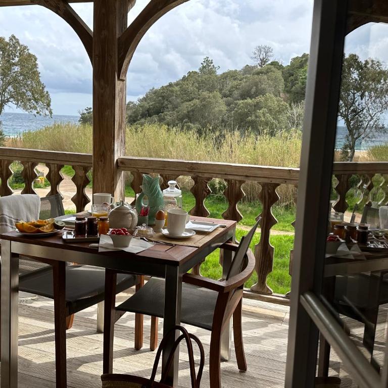 Le Clos des Sept Palmiers - Chambre Double Deluxe avec Terrasse - Vue sur Mer - 10