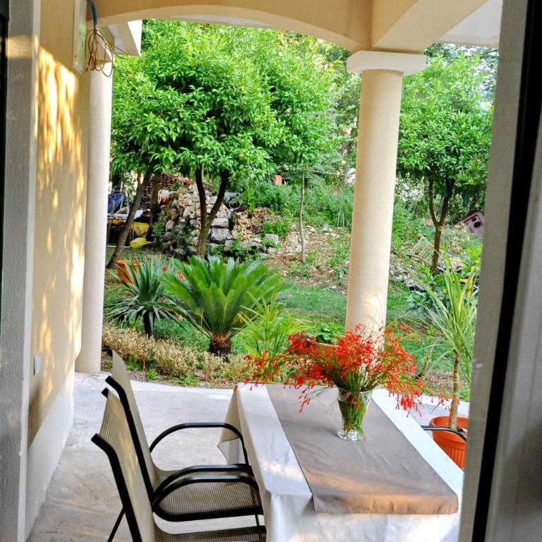 Apartments Kriva Ulica - One-Bedroom Apartment with Terrace - 32