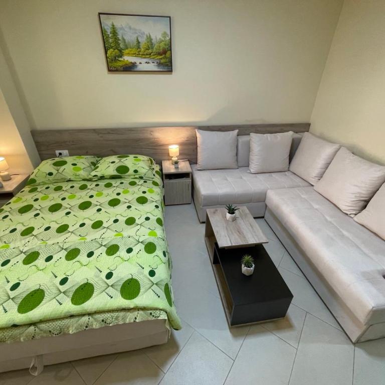 Apartments Pericic LUX - Studio - 9