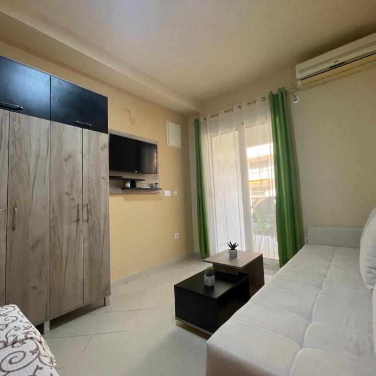 Apartments Pericic LUX - Studio - 4