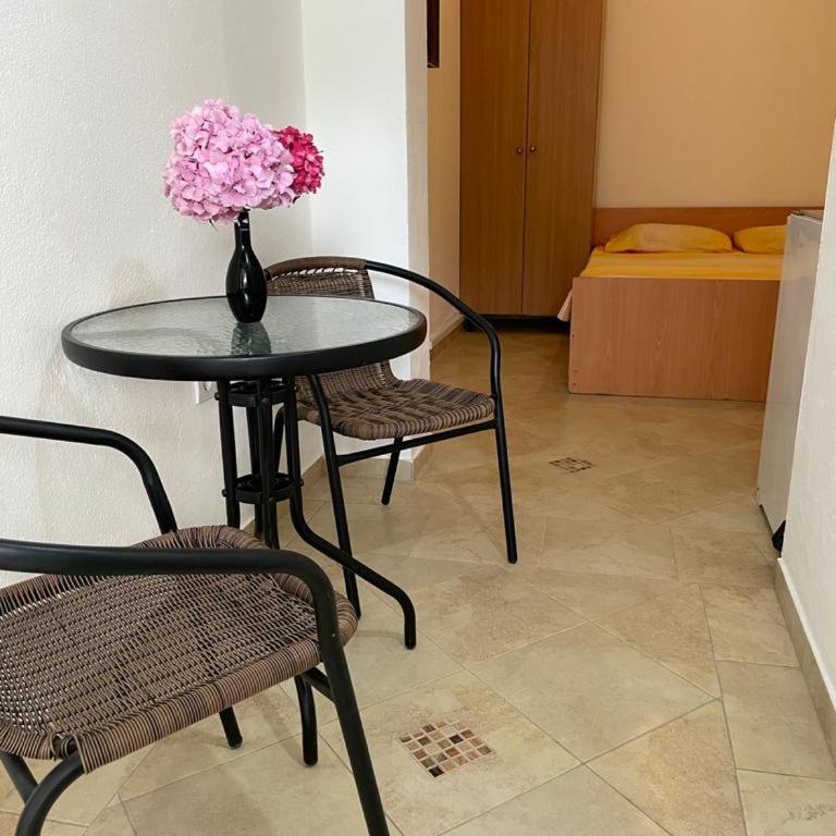 Apartments Pericic LUX - Studio - 10
